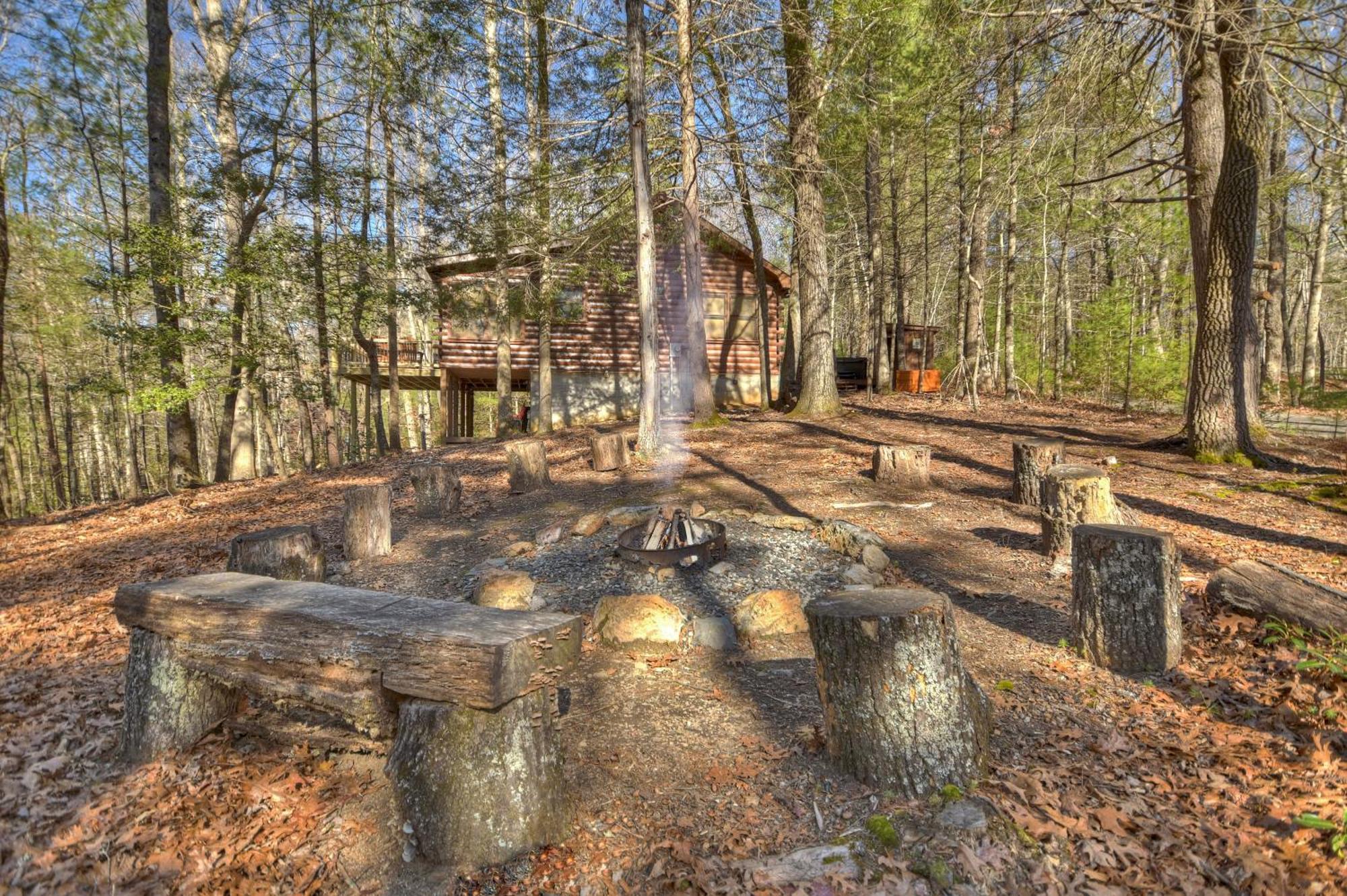 Knotty Pines Pet-Friendly Gas Fireplace Plus A Firepit Cherry Log Esterno foto